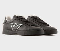 Sneaker aus Leder mit Adler-Patch