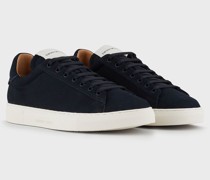 Sneaker aus Nubuk mit Logo auf der Hinterkappe