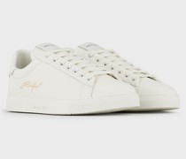 Sneaker aus Leder mit goldfarbenem Signaturlogo