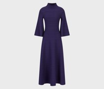 Maxikleid aus Strick mit Glockenärmeln