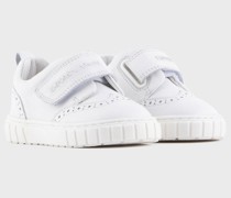 Sneaker mit Schwalbenschwanzdetail und Klettverschluss aus Soft-Leder