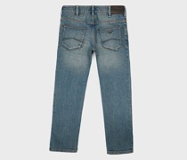 Jeans aus sandstrahlbehandeltem Denim
