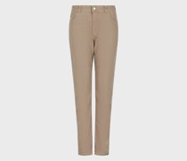 Jeans J36 Medium Waist Straight Leg aus Bio-Denim mit natürlicher Färbung