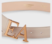Gürtel aus Leder mit EA-Relieflogo auf der Schließe
