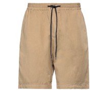 Shorts & Bermudashorts