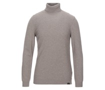 Rollkragenpullover