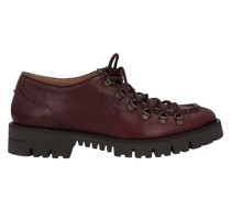 Schnürschuh