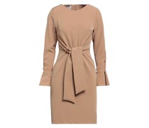 Kurzes Kleid