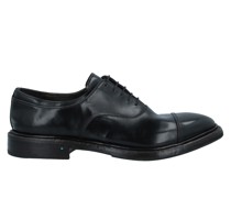 Schnürschuh