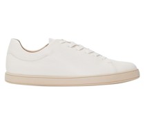 Schnürschuh