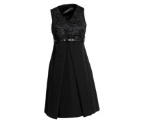 Kurzes Kleid