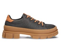 Schnürschuh
