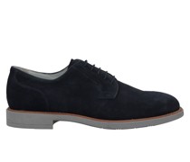 Schnürschuh