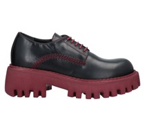 Schnürschuh