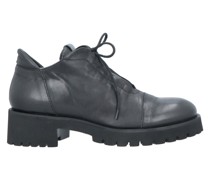 Schnürschuh