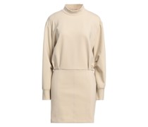 Kurzes Kleid
