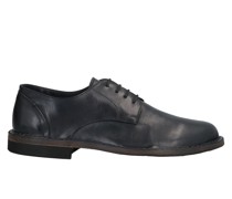Schnürschuh