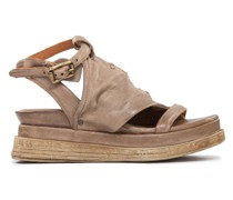 Sandale