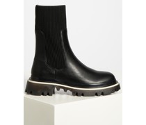 Boots schwarz