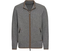 Strickjacke mit Zopfmuster