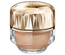 - THE FOUNDATION Foundation 28 ml O50