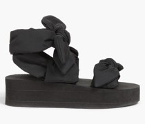 Bow-detailed shell platform sandals
