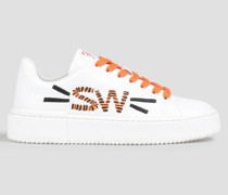 Sneakers aus bedrucktem Leder mit Stickereien