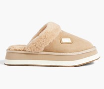 Slippers aus Shearling mit Plateau