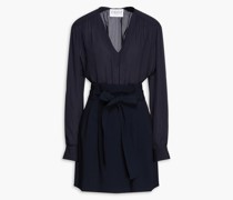 Plissiertes Minikleid aus Crêpe mit Gürtel