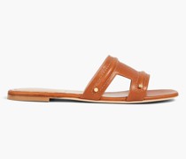 Mules aus Leder mit Nieten