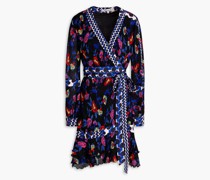 Sol Wickelkleid aus plissiertem Crêpe mit floralem Print