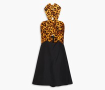 Minikleid aus glänzendem Twill mit Leopardenprint und Cut-outs