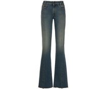 Denimjeans mit ausgestelltem Bein und Kristallen