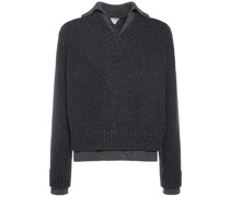 Stricksweater aus Wolle mit Kapuze