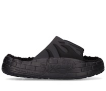 Rutschsandalen aus Gummi „NYU Flames“