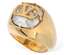 Dicker Ring mit V-Logo und Kristallen