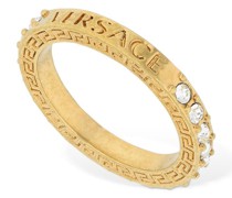 RING MIT KRISTALLEN UND LOGO