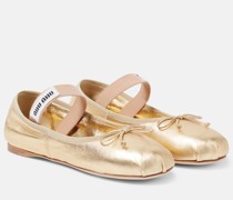 Ballerinas aus Metallic-Leder