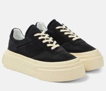 Plateau-Sneakers aus Veloursleder