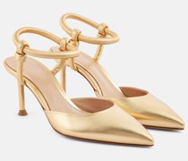 Pumps aus Metallic-Leder