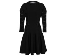 Minikleid aus Häkelstrick