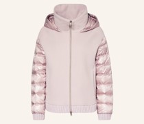 Daunenjacke im Materialmix