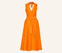 Kleid mit Seide