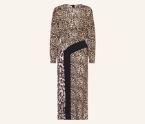Kleid mit Seide