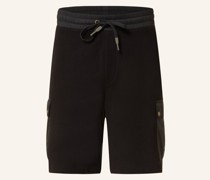 Sweatshorts im Materialmix