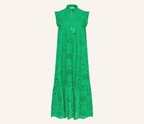 Kleid aus Lochspitze