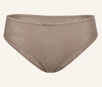 Slip MOMENTS OF COMFORT