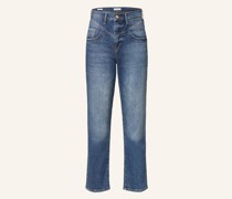 Straight Jeans