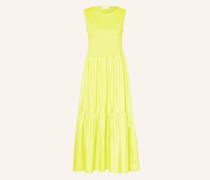 Kleid im Materialmix