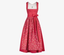 Bettina Dirndl lang mit Schürze